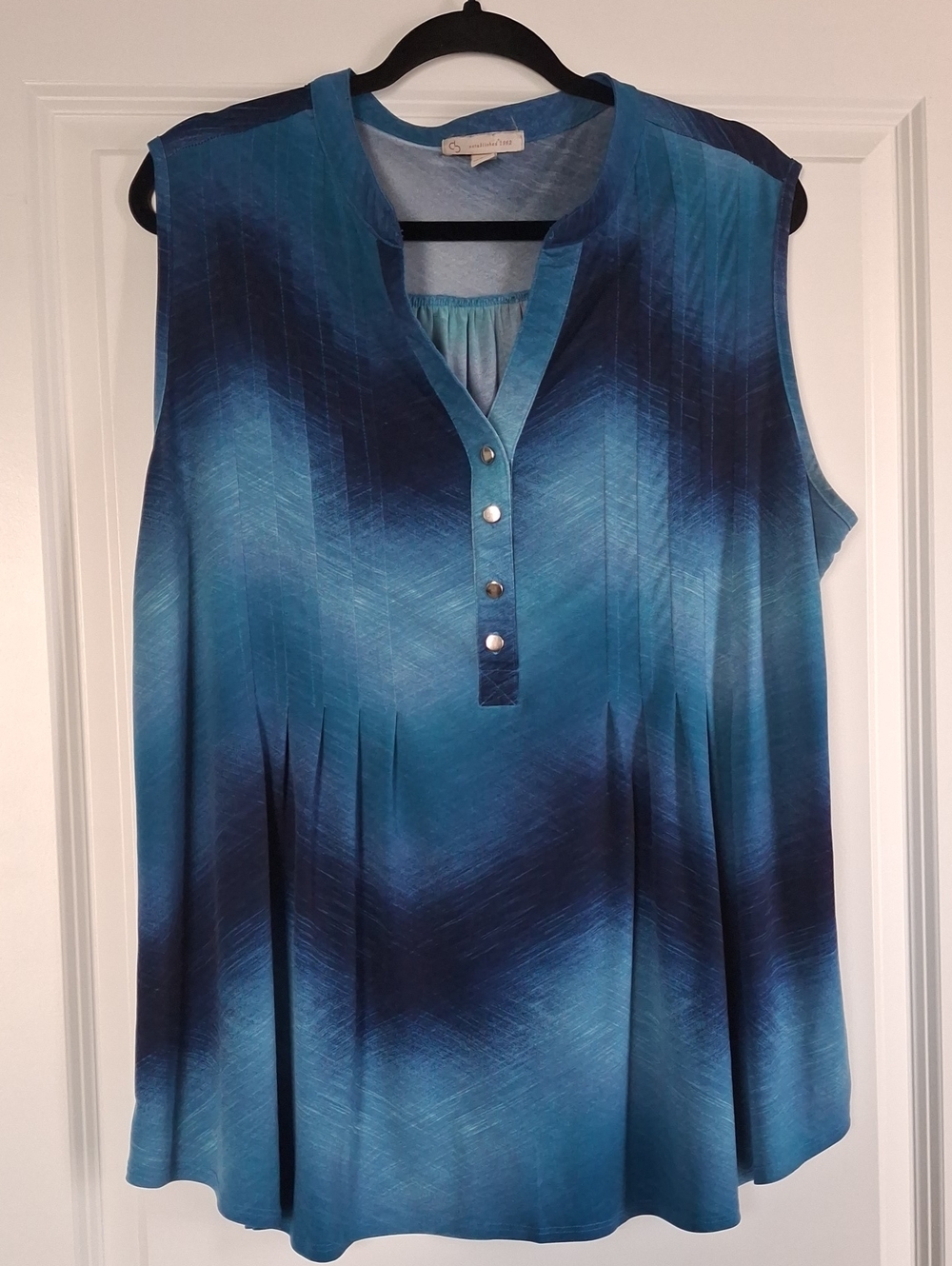 Sleeveless Blue Ombre Henley Top